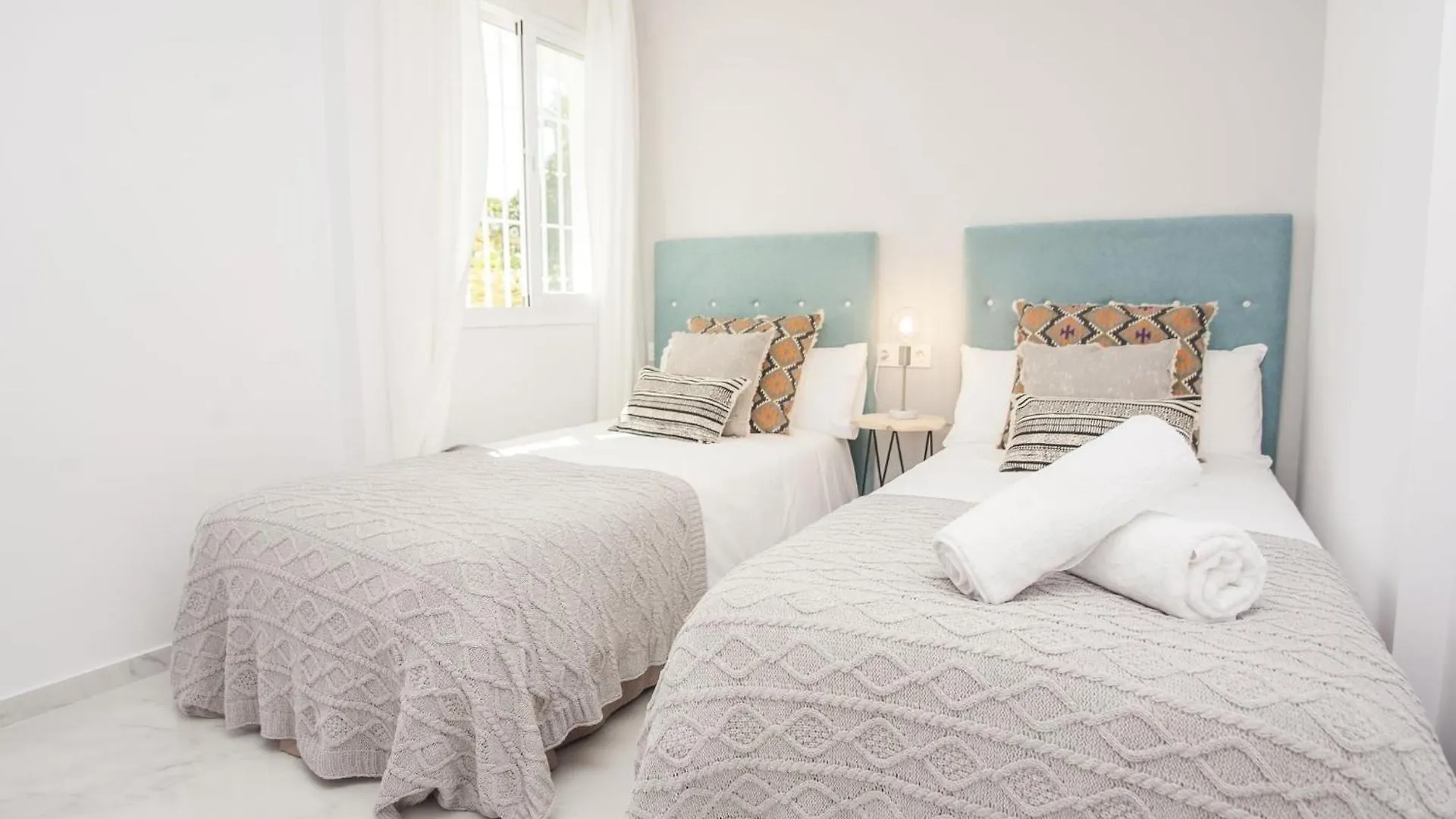 Jardines 16 Beautiful Family Apartment Marbellac Espagne