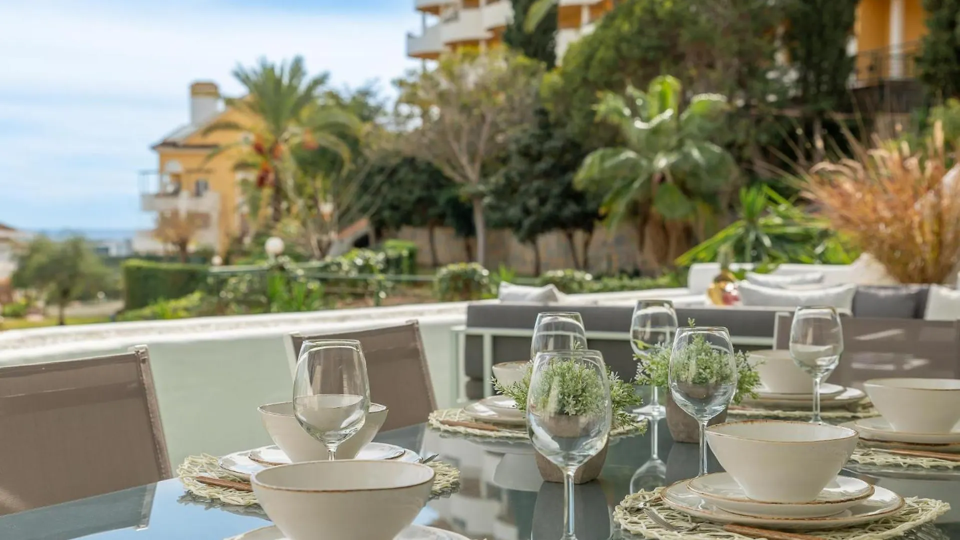 Jardines 16 Beautiful Family Apartment Marbellac