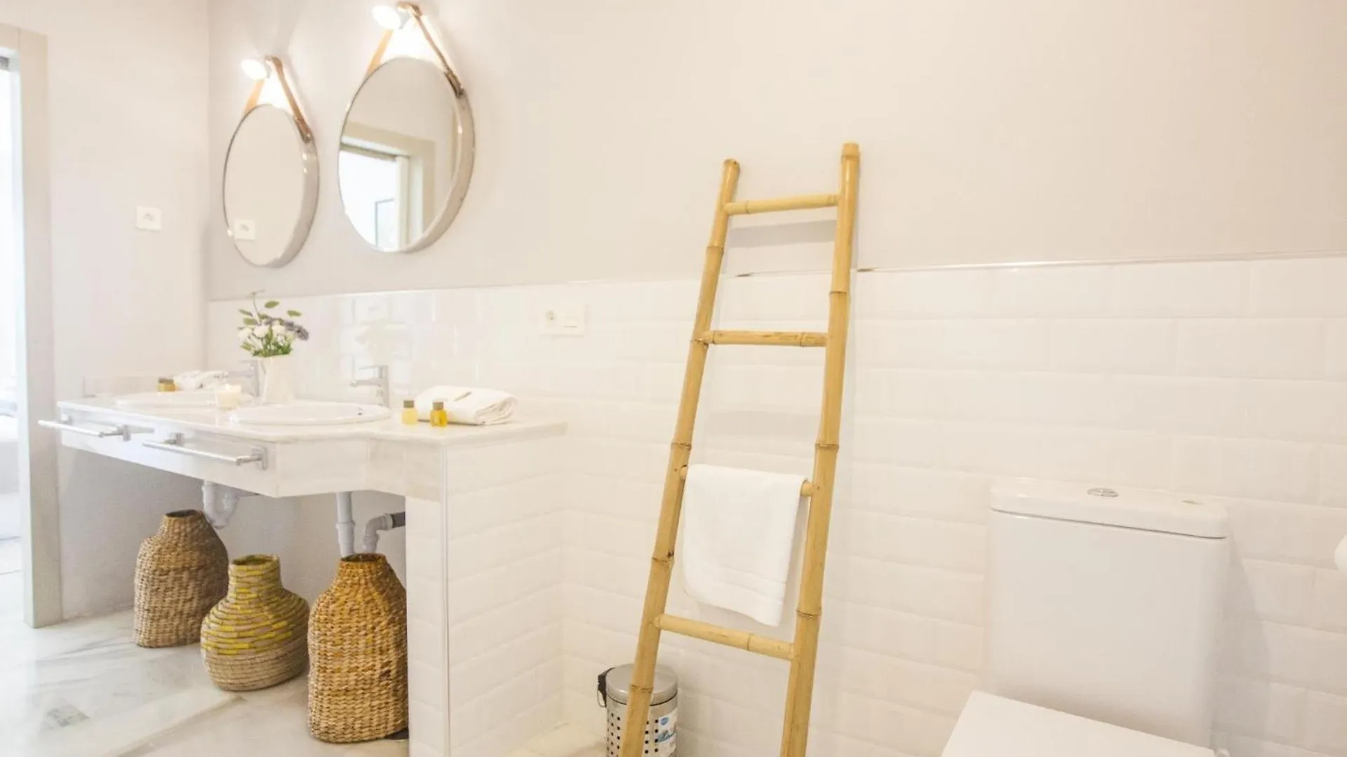 Jardines 16 Beautiful Family Apartment Marbella